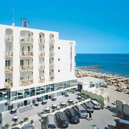Hotel International Direttamente Sulla Sabbia Misano Adriatico Exterior photo